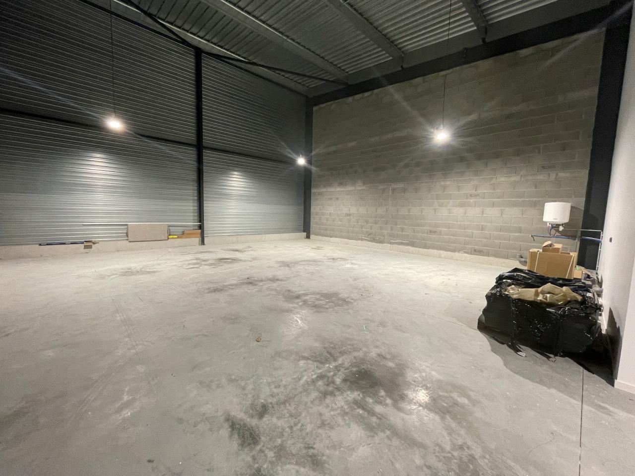 Local d'activité Liffré 299m² Vente local d'activité Liffré Ille-et-Vilaine OVACT2426510 3